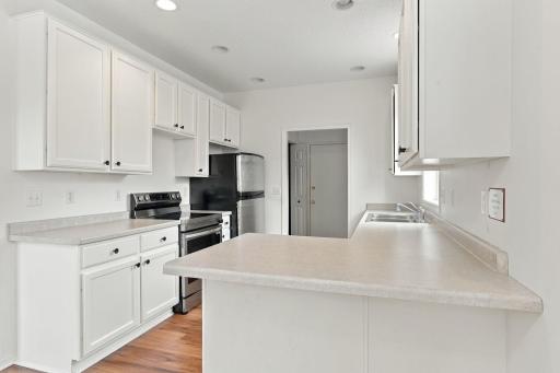 1075 Victoria Greens Boulevard, Victoria, MN 55386