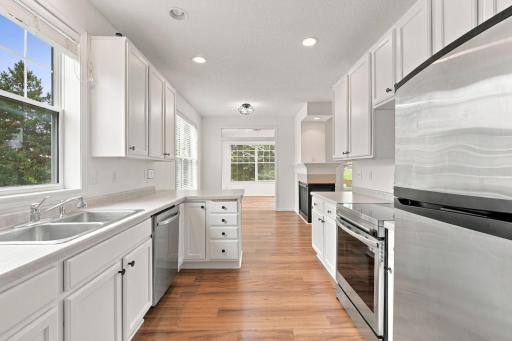 1075 Victoria Greens Boulevard, Victoria, MN 55386