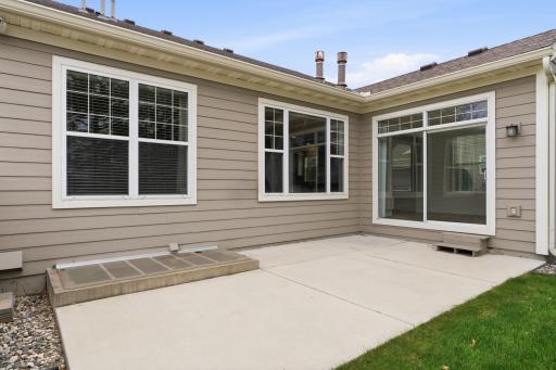 1075 Victoria Greens Boulevard, Victoria, MN 55386