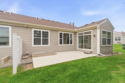 1075 Victoria Greens Boulevard, Victoria, MN 55386