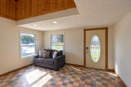 2904 11th Street NE, Austin, MN 55912
