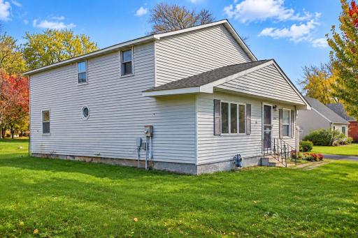 2904 11th Street NE, Austin, MN 55912