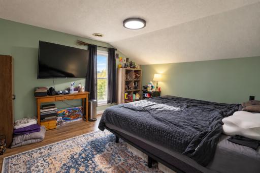 2904 11th Street NE, Austin, MN 55912