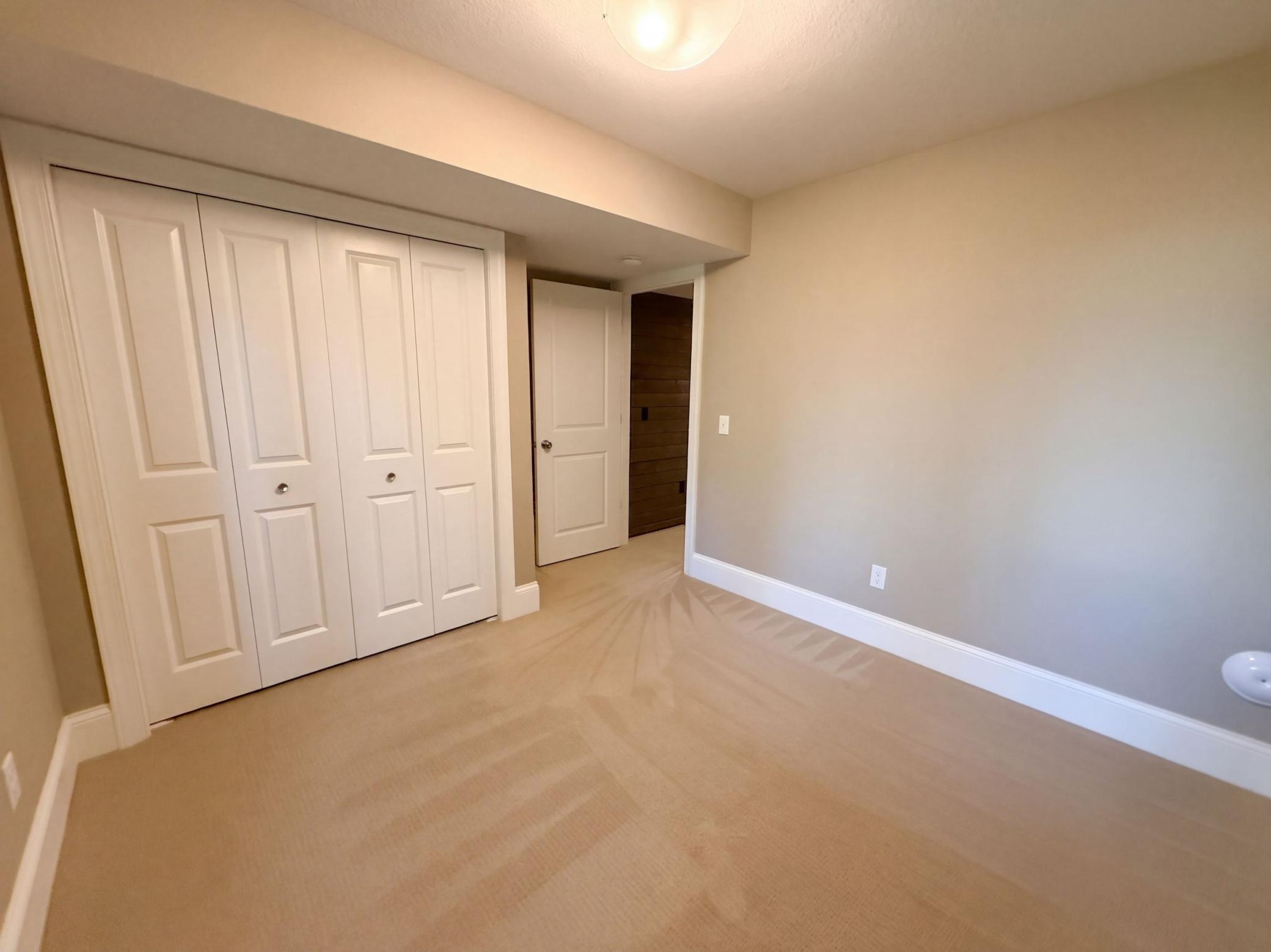 listing_28.jpg