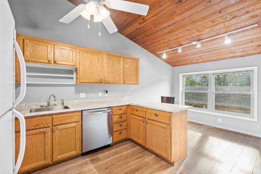 6384 Aspenwood Plaza, Woodbury, MN 55125