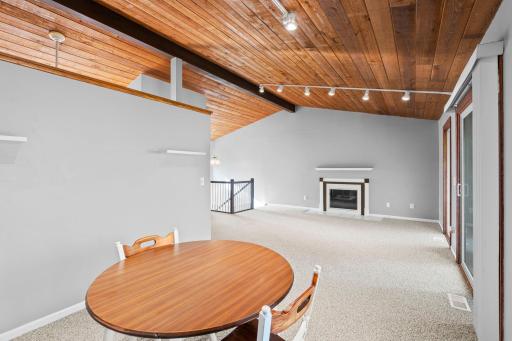 6384 Aspenwood Plaza, Woodbury, MN 55125
