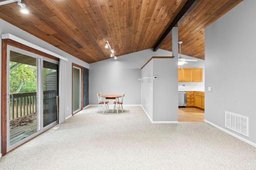 6384 Aspenwood Plaza, Woodbury, MN 55125