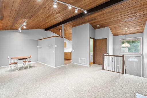 6384 Aspenwood Plaza, Woodbury, MN 55125