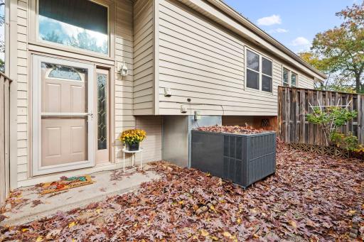 6384 Aspenwood Plaza, Woodbury, MN 55125