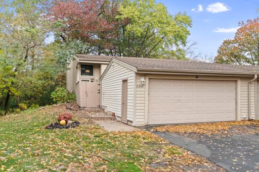 6384 Aspenwood Plaza, Woodbury, MN 55125