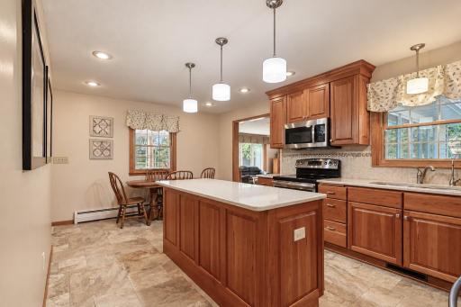 507 1st Street SW, Madelia, MN 56062