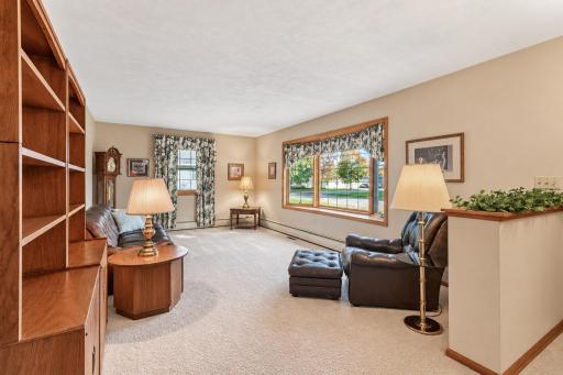 507 1st Street SW, Madelia, MN 56062