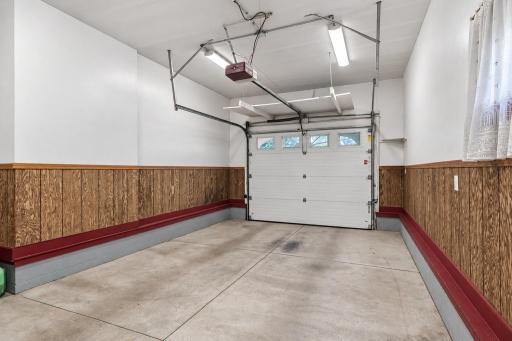 507 1st Street SW, Madelia, MN 56062