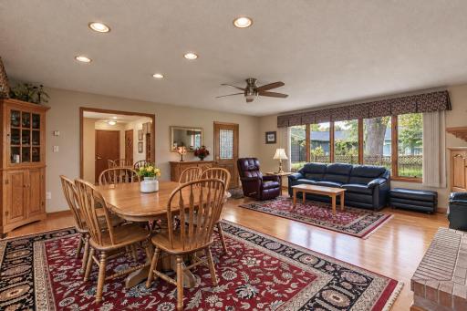 507 1st Street SW, Madelia, MN 56062