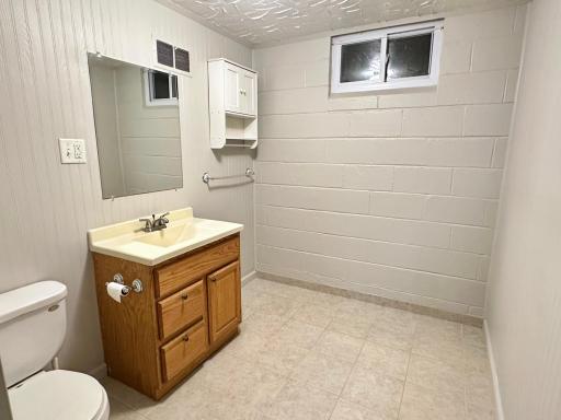 635 8th Avenue E, Shakopee, MN 55379