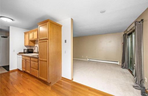 4101 Parklawn Avenue, 201, Edina, MN 55435