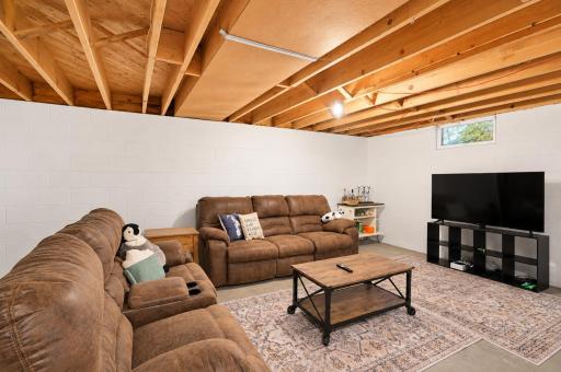 301 SE Oak Street, Brownsdale, MN 55918