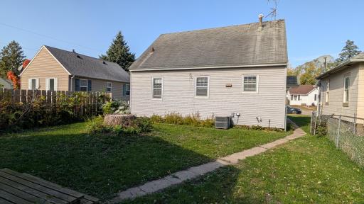 815 10th Avenue SW, Austin, MN 55912