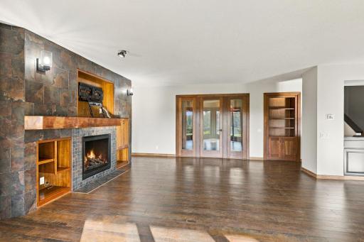 818 Mayflower Court, Northfield, MN 55057