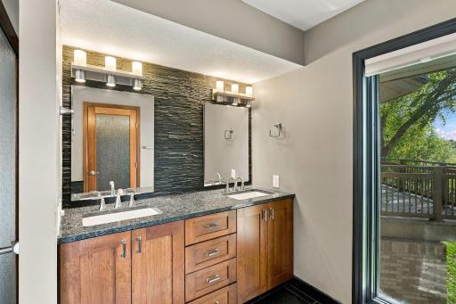 818 Mayflower Court, Northfield, MN 55057