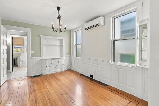 2220 Pleasant Avenue, Minneapolis, MN 55404