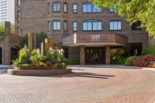 1201 Yale Place, 408, Minneapolis, MN 55403