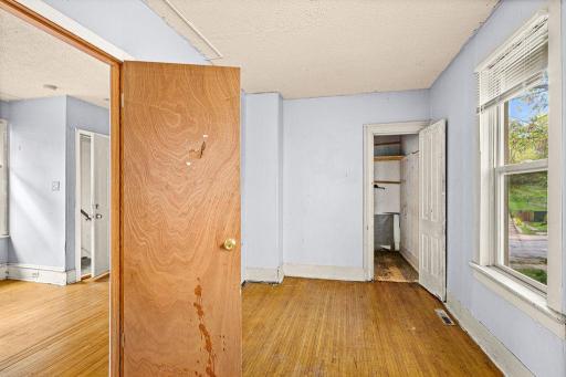 12 E 5th Street, Duluth, MN 55805
