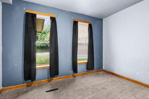12 E 5th Street, Duluth, MN 55805