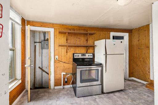 12 E 5th Street, Duluth, MN 55805