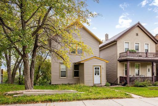 12 E 5th Street, Duluth, MN 55805