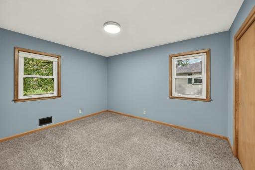 615 Hillcrest Avenue, Owatonna, MN 55060
