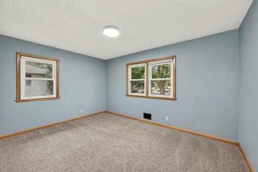 615 Hillcrest Avenue, Owatonna, MN 55060