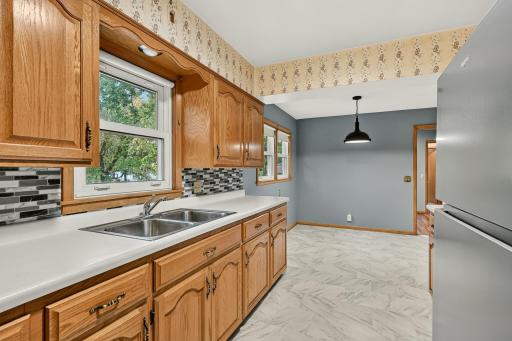 615 Hillcrest Avenue, Owatonna, MN 55060