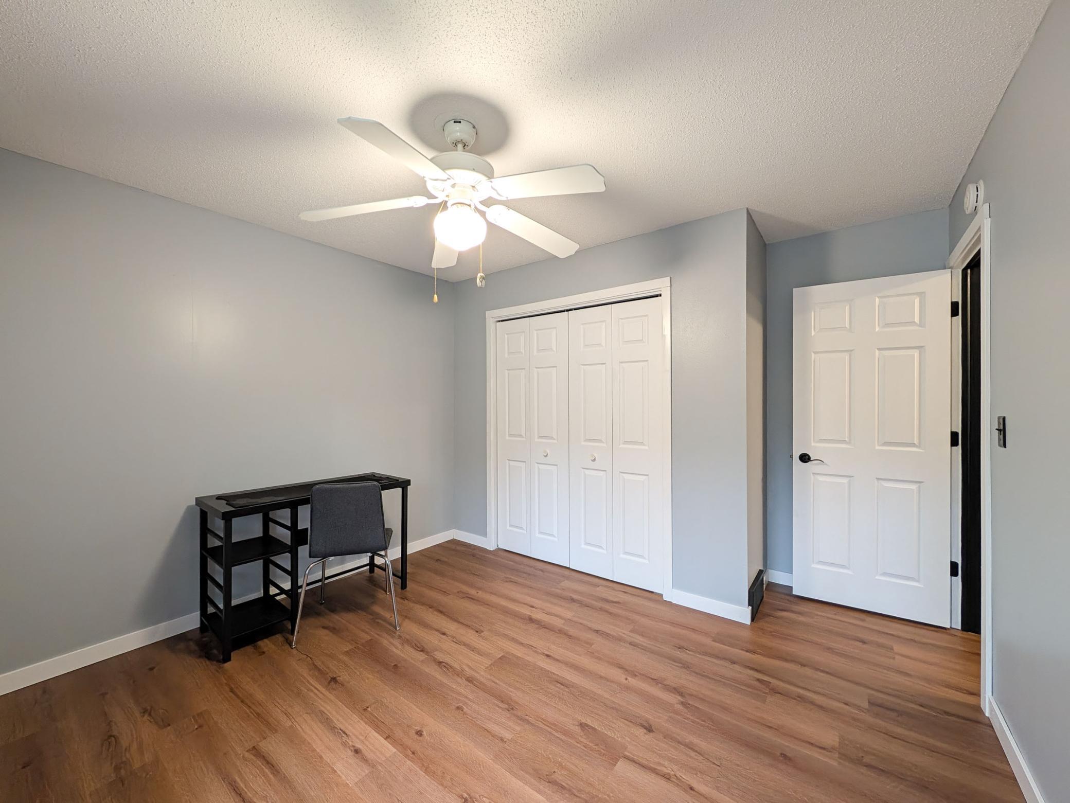 L2P059-5902 3rd St N, Moorhead.jpg