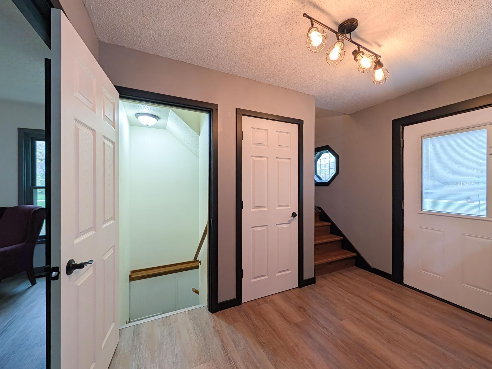 L2P060-5902 3rd St N, Moorhead.jpg