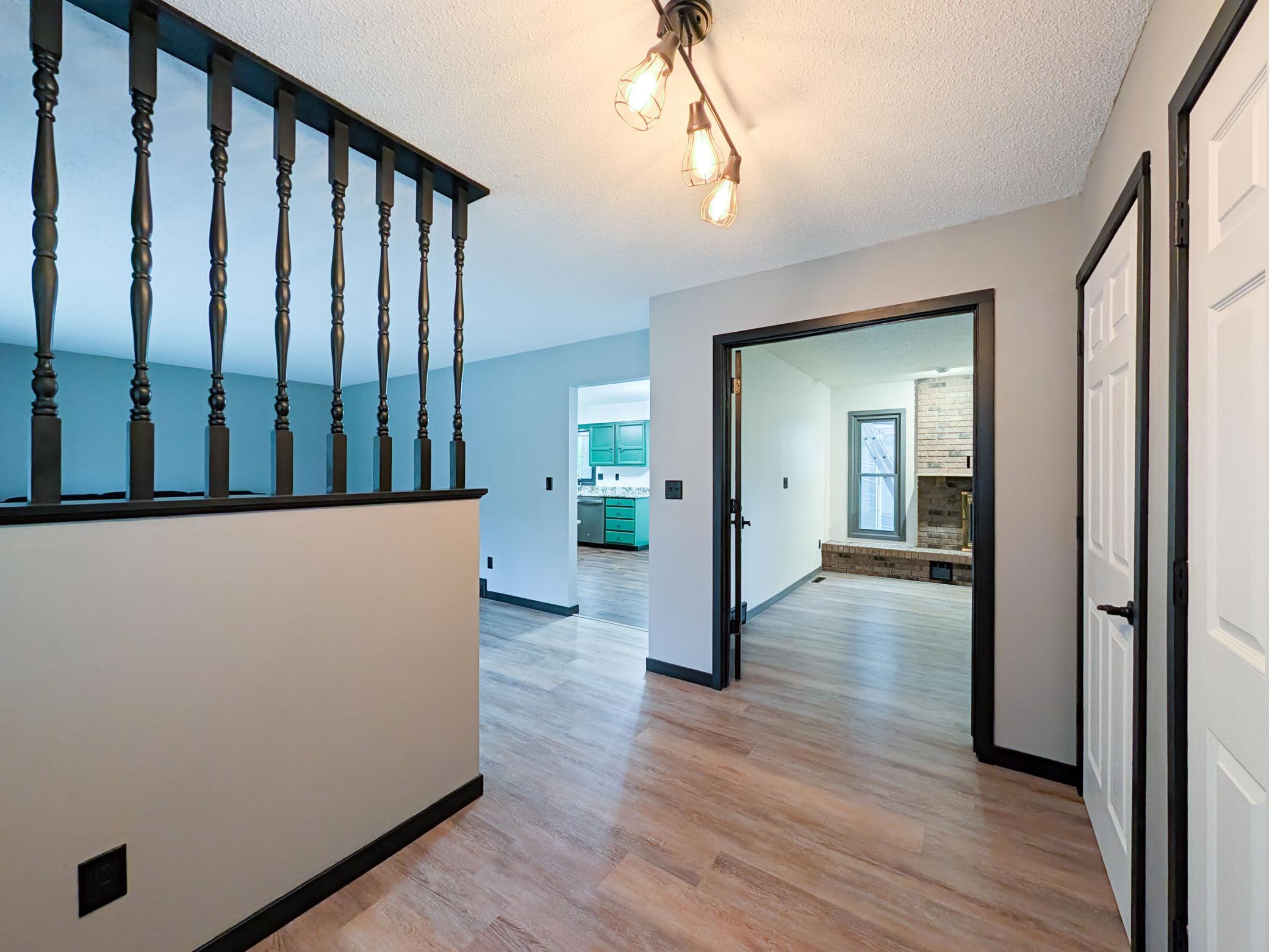 L2P016-5902 3rd St N, Moorhead.jpg