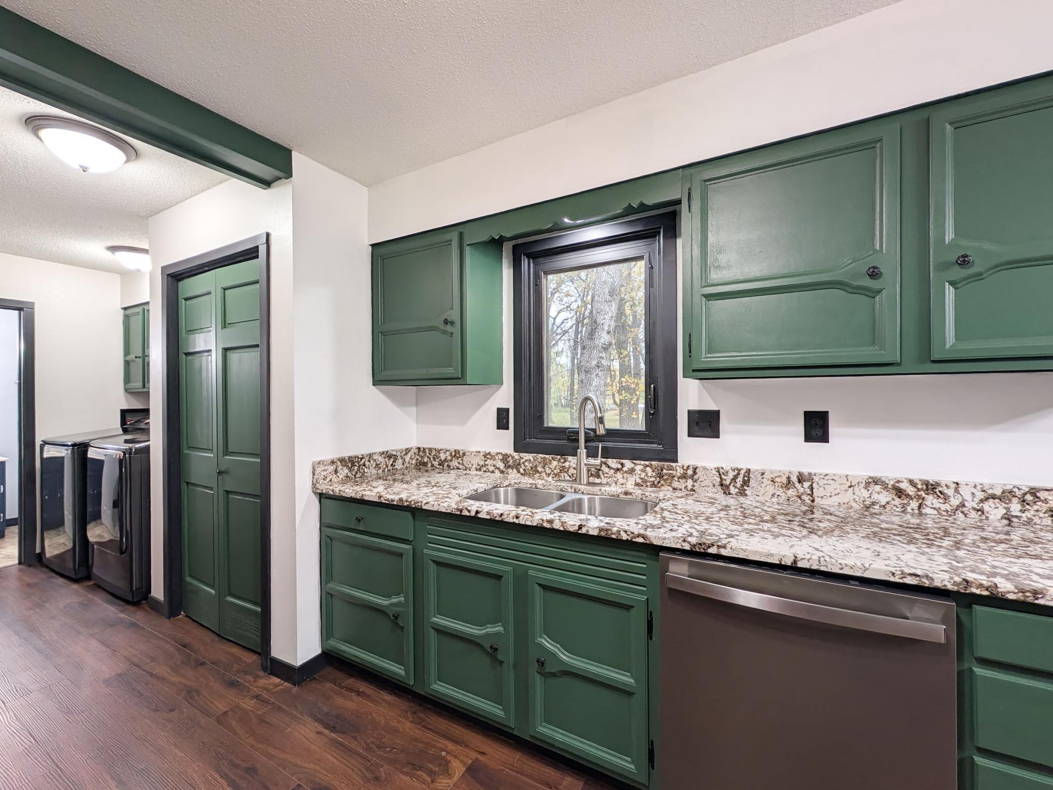 L2P026-5902 3rd St N, Moorhead.jpg