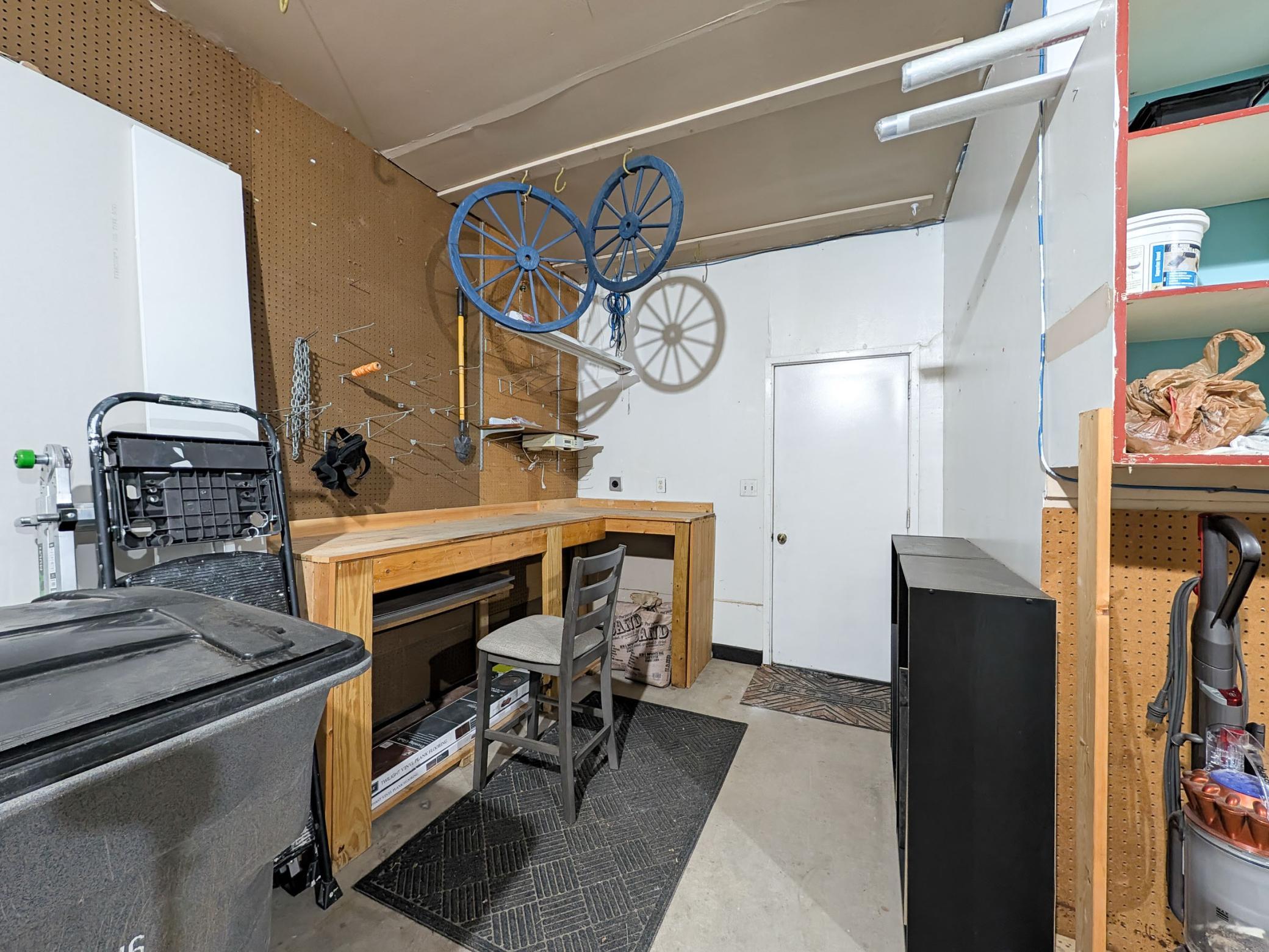 L2P033-5902 3rd St N, Moorhead.jpg