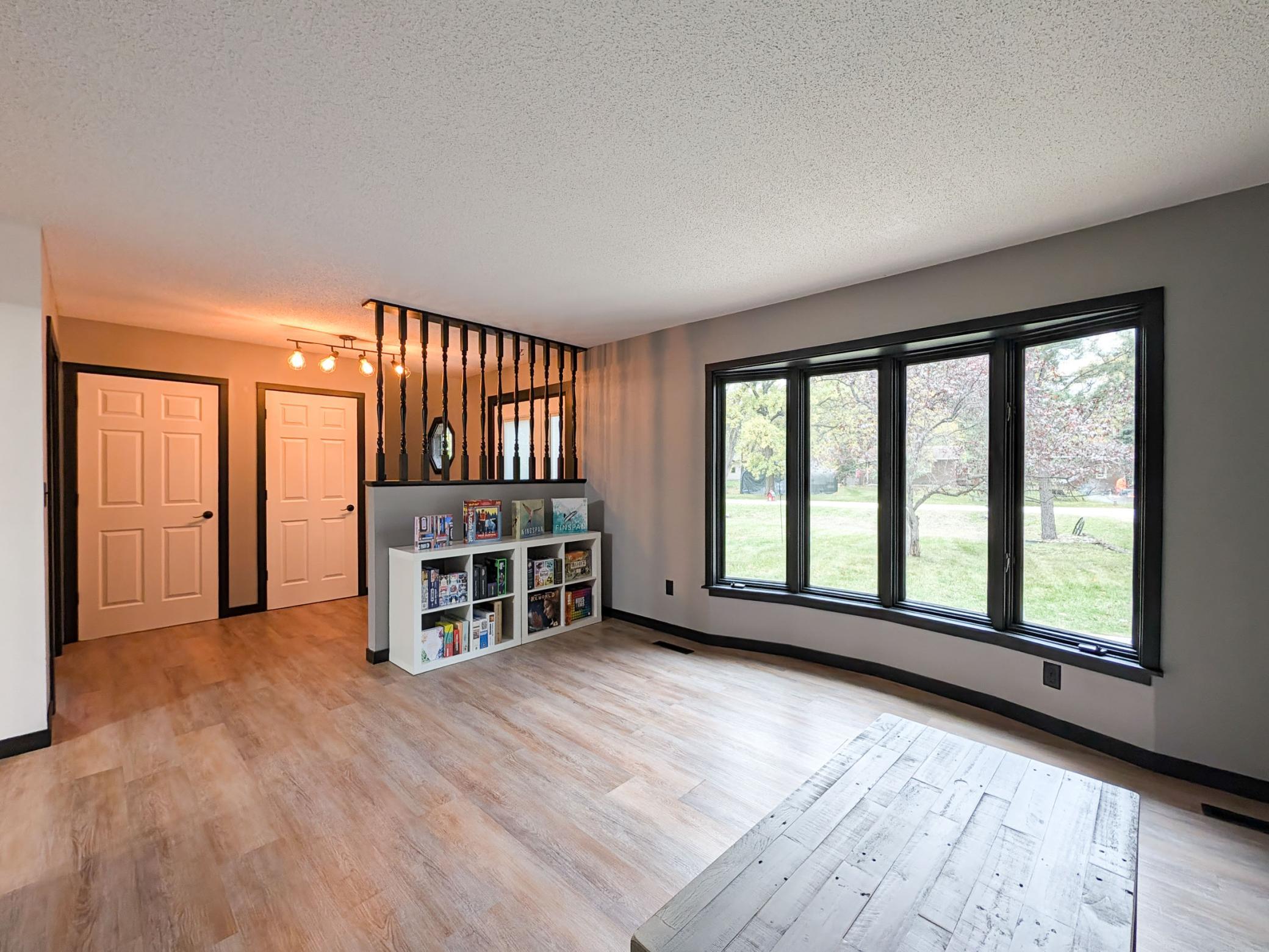 L2P021-5902 3rd St N, Moorhead.jpg