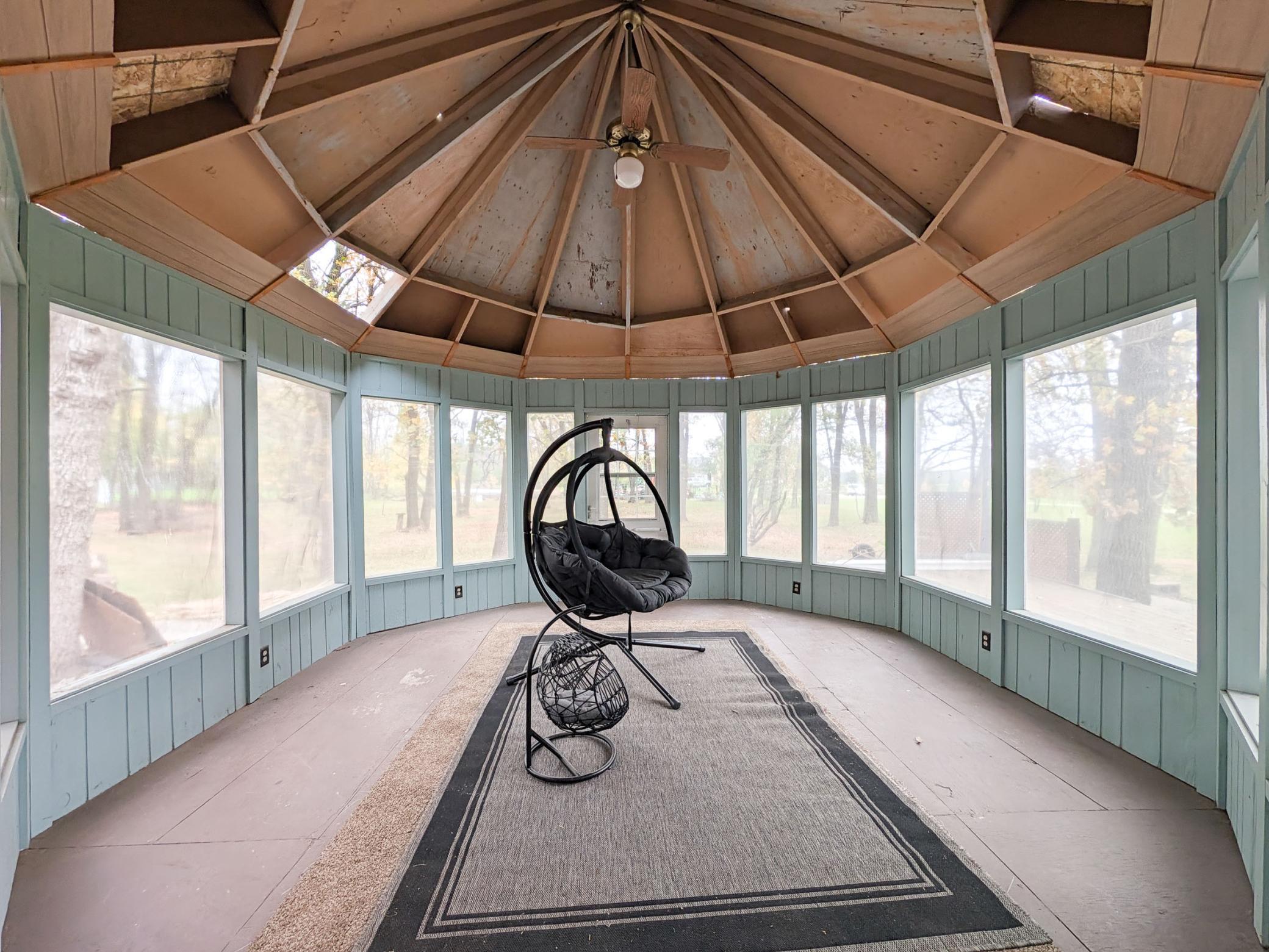 L2P037-5902 3rd St N, Moorhead.jpg