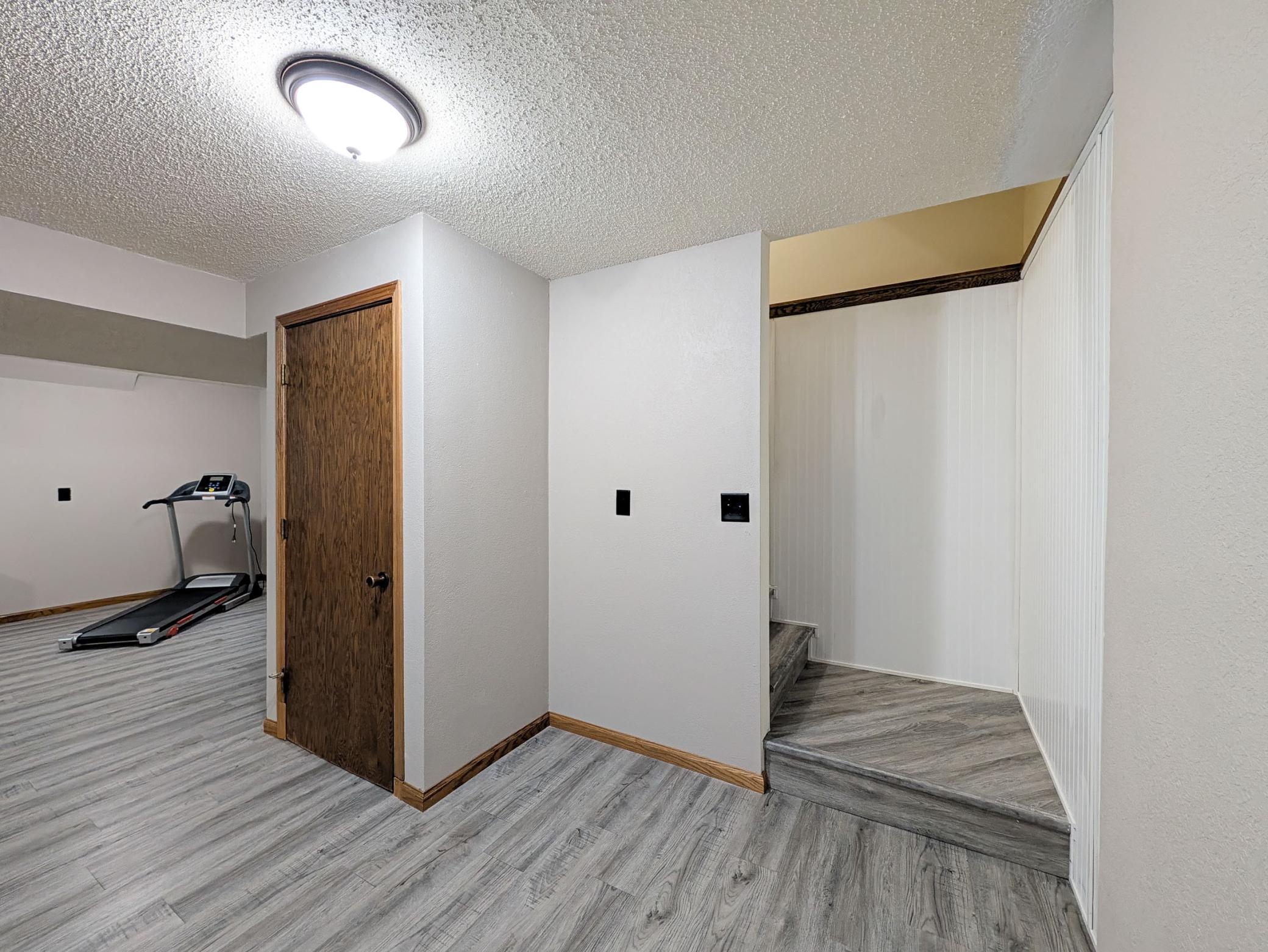 L2P061-5902 3rd St N, Moorhead.jpg