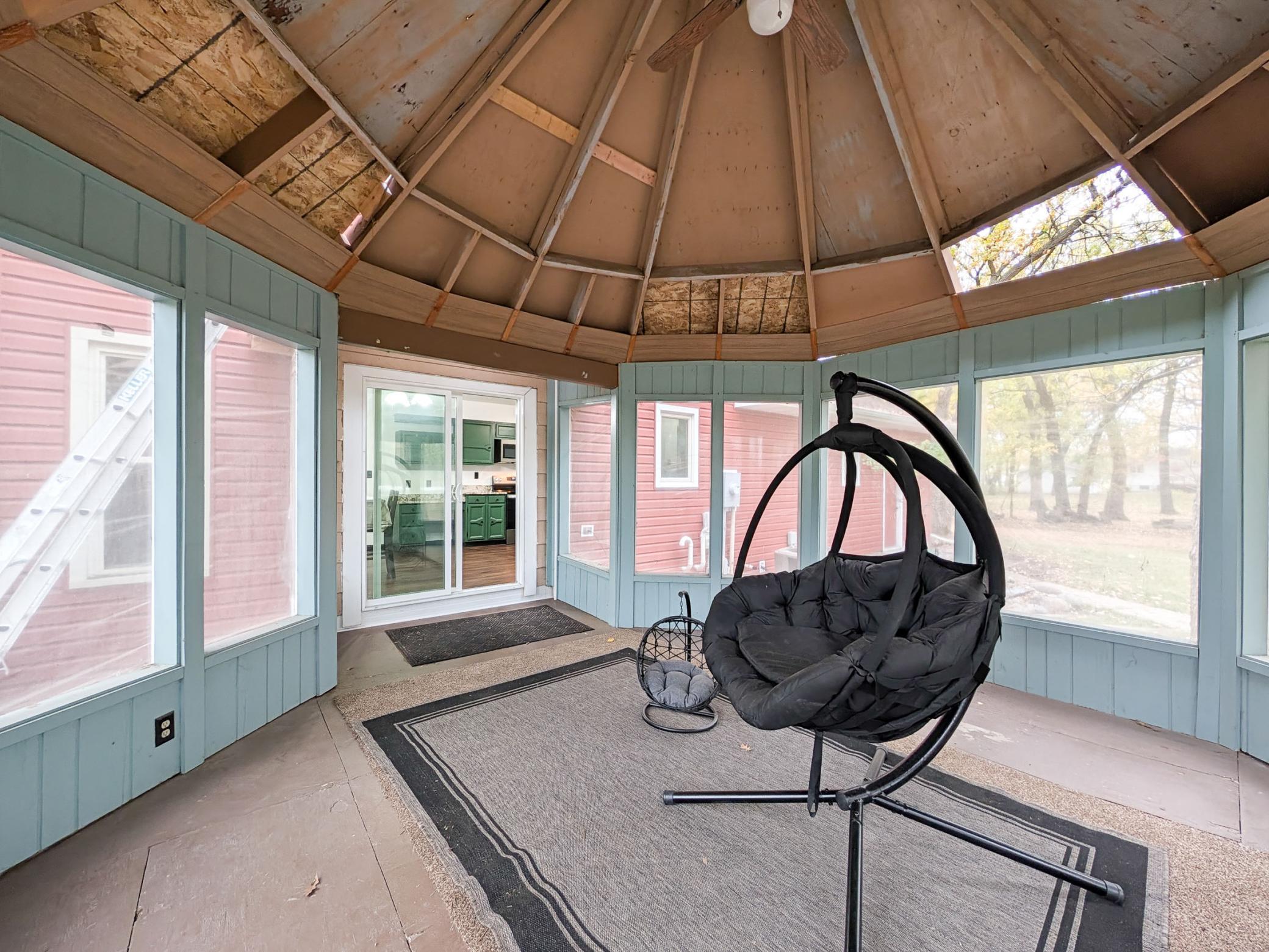 L2P038-5902 3rd St N, Moorhead.jpg