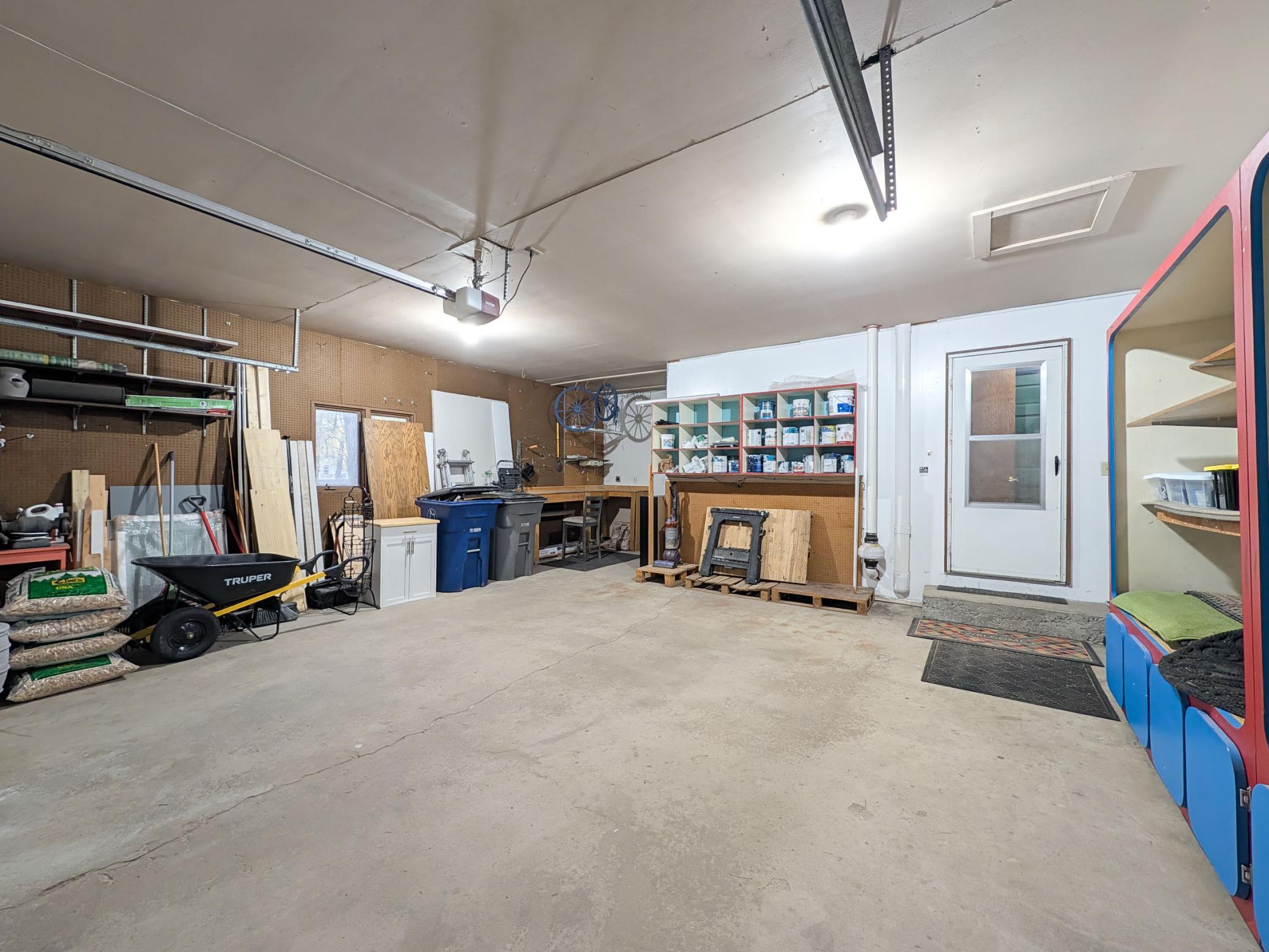 L2P031-5902 3rd St N, Moorhead.jpg