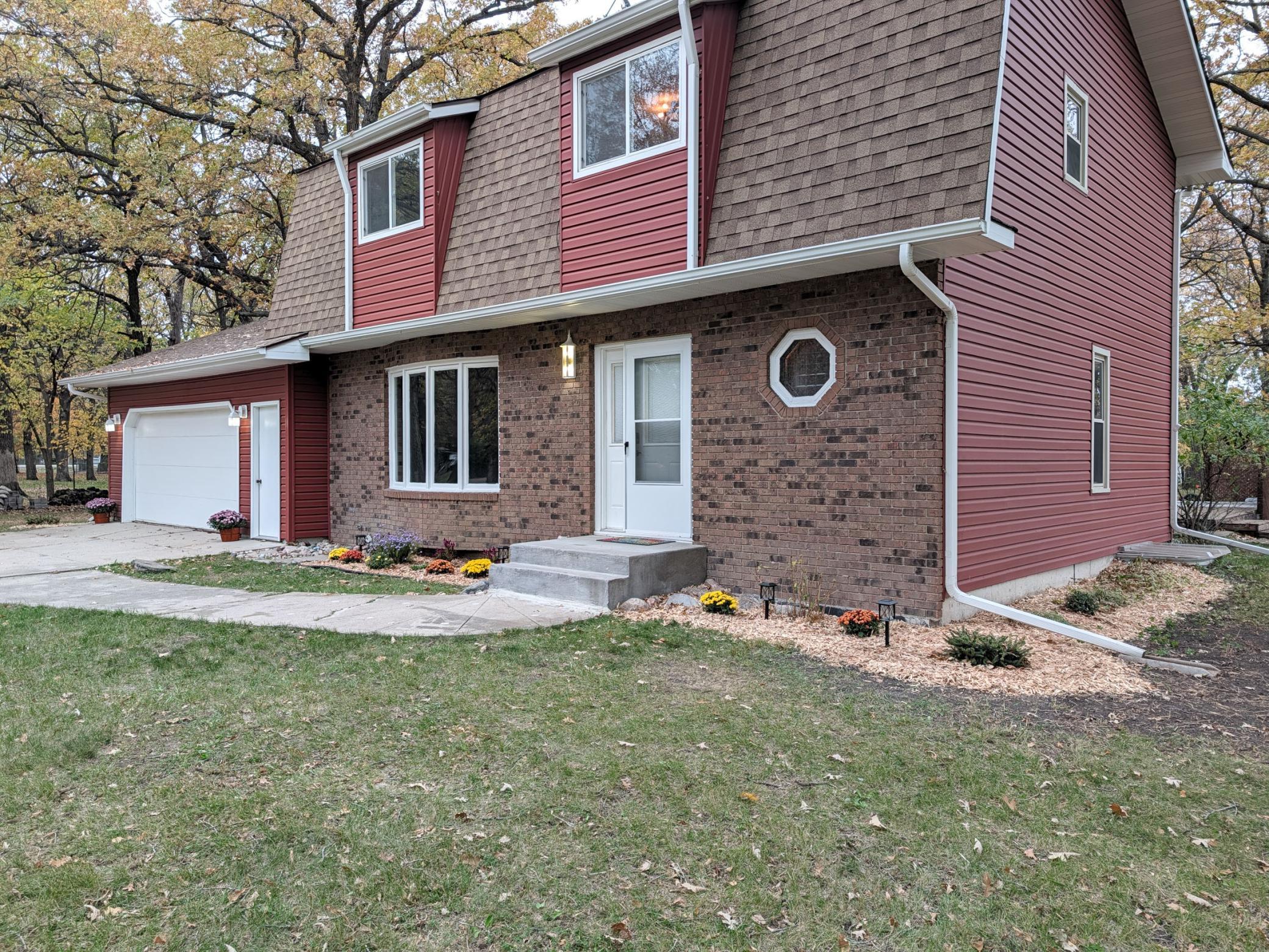 L2P004-5902 3rd St N, Moorhead.jpg