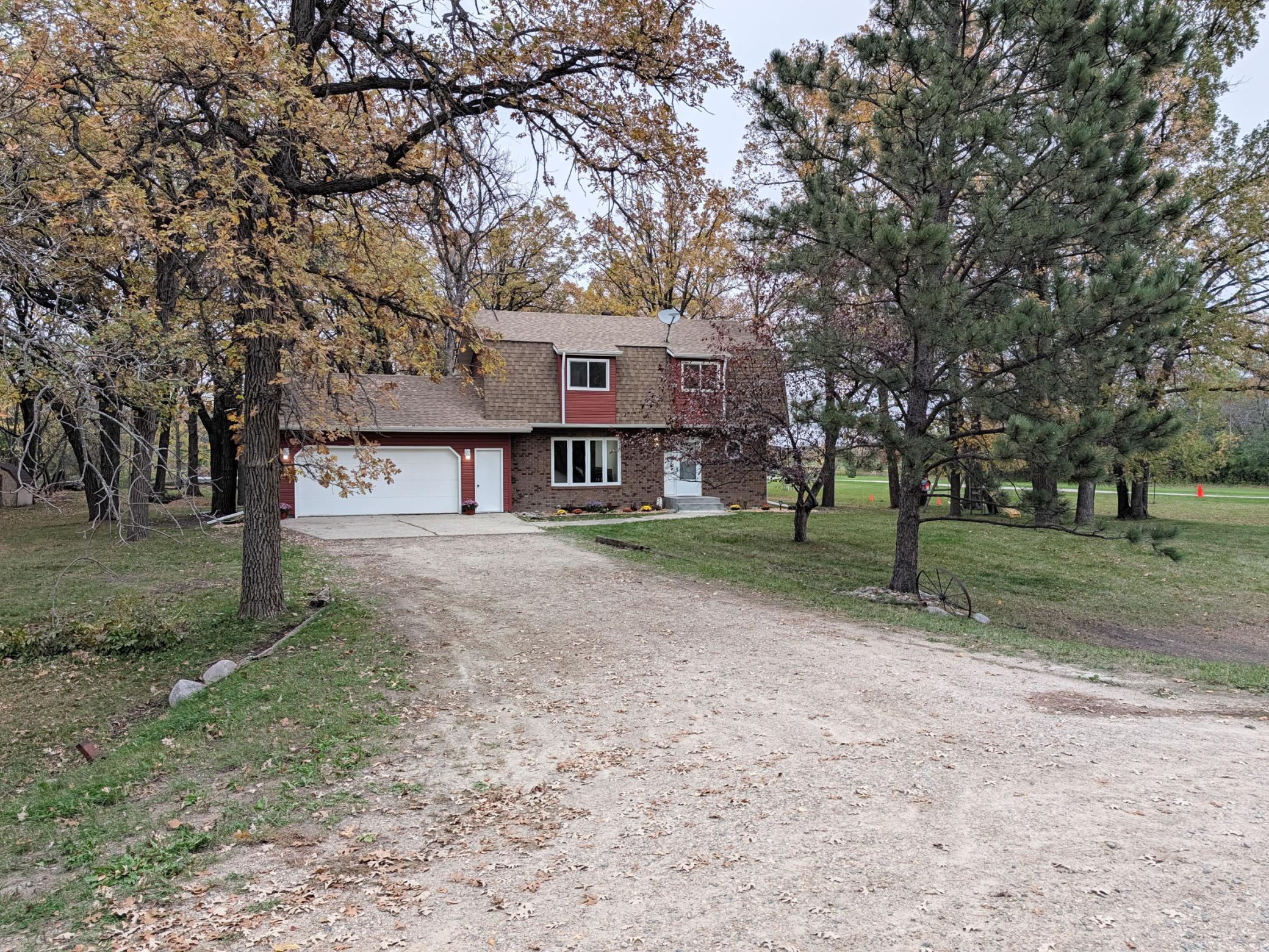 L2P001-5902 3rd St N, Moorhead.jpg