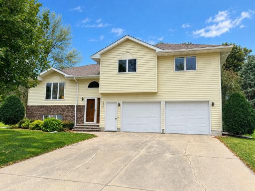 1540 Falcon Drive, Fairmont, MN 56031
