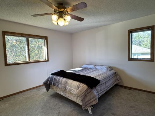 1540 Falcon Drive, Fairmont, MN 56031