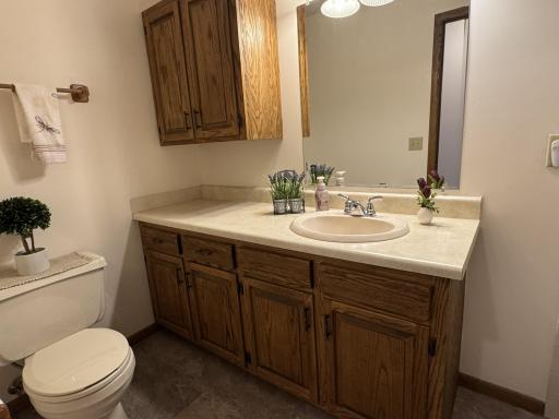 1540 Falcon Drive, Fairmont, MN 56031