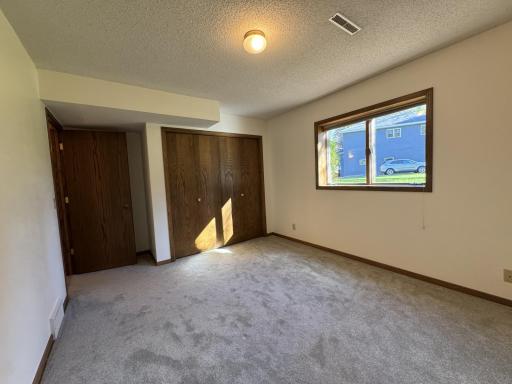 1540 Falcon Drive, Fairmont, MN 56031