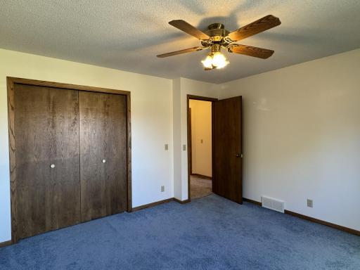 1540 Falcon Drive, Fairmont, MN 56031